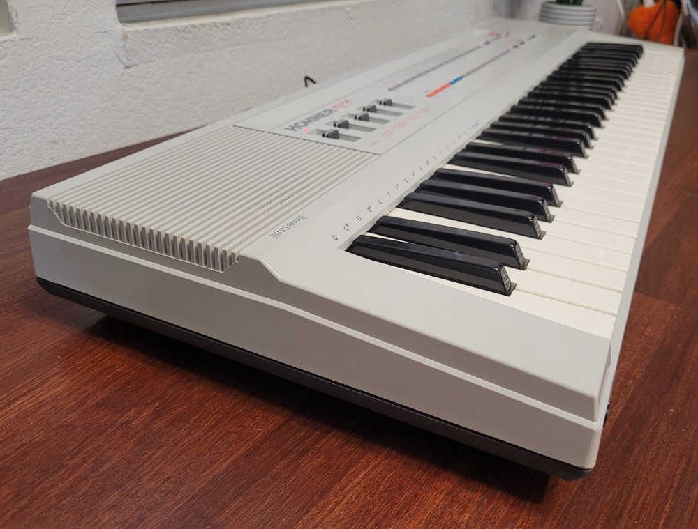 Hohner PSK-50 Pulse Code Modulation / Midi Keyboard