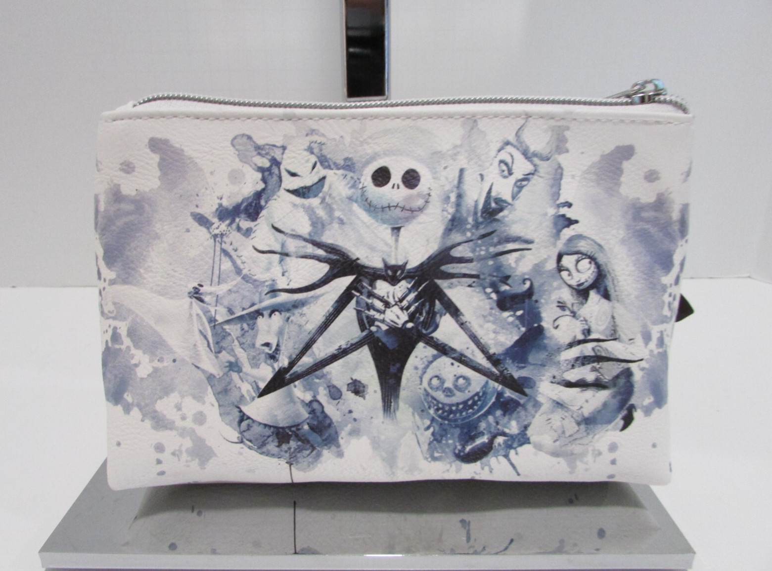 Disney Loungefly Nightmare Before Christmas Cosmetic Make-up Bag Pouch NWT RARE
