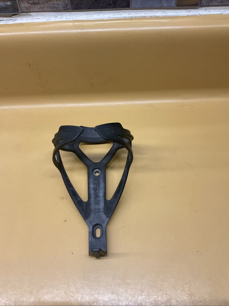 Black Tacx Plastic Water Bottle Cage