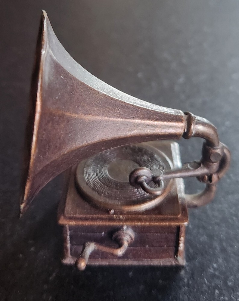 Vintage Durham Industries Miniature Phonograph Record Player