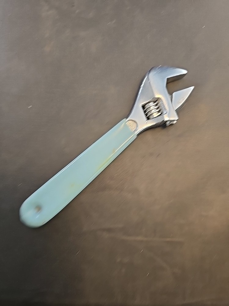 6 inch Adjustable Spanner Rubber Grip Handle Wrench