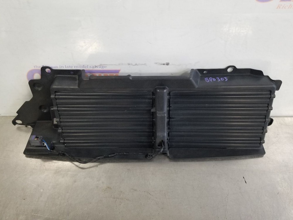 19 2019 RANGE ROVER 5.0L AIR SHUTTER