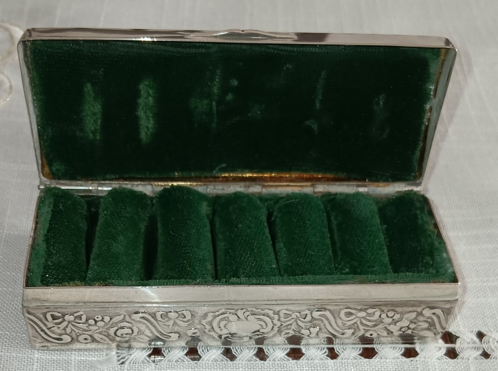 1901 William Comyns Silver Ring Box