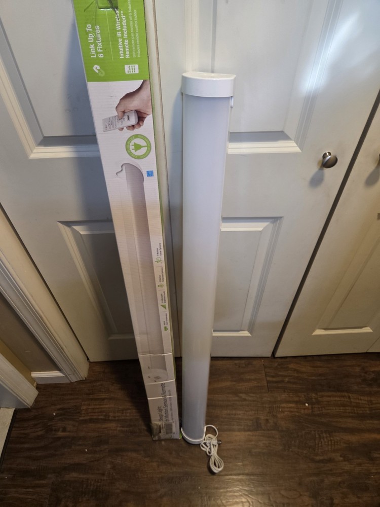 4Ft Utility Light 55W With Motion Sensor No Remote