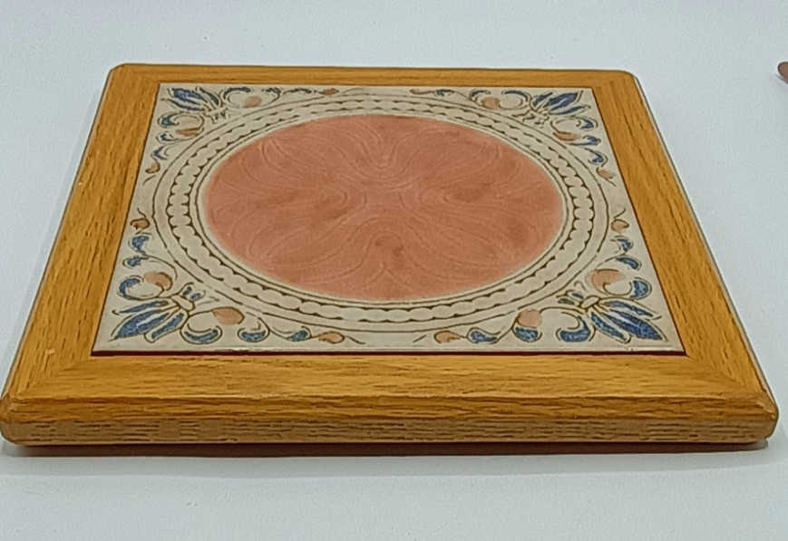 Vintage Handcrafted Ceramic Tile Solid Oak Wood Frame Trivet Hot Pad Cape Cod