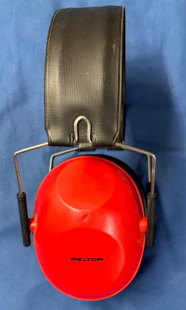 PELTOR Adjustable Size / Noise Cancelling Headset
