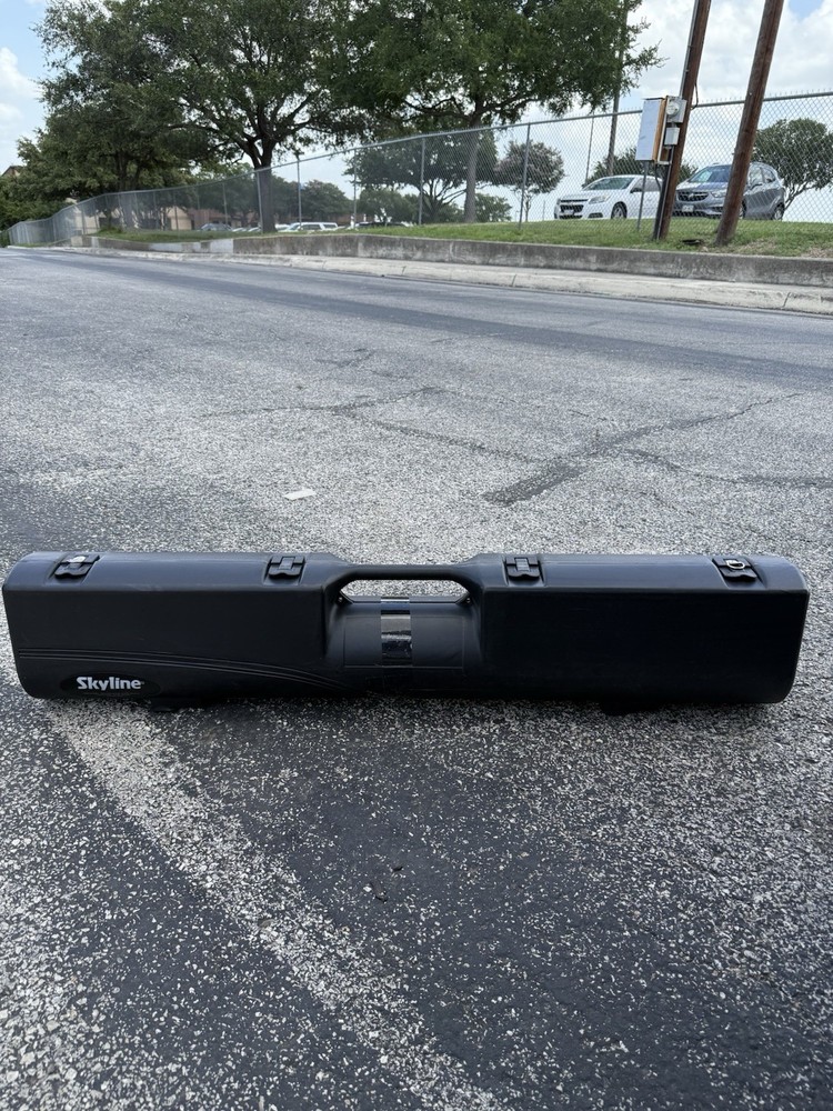 carrying banner case skyline “nice condition”