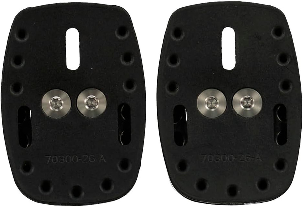 3-Hole Cleats