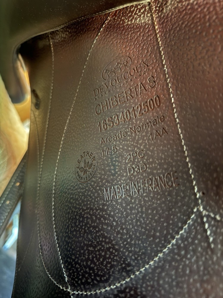 Devoucoux Jumping/Close Contact Saddle 17.5" Brown