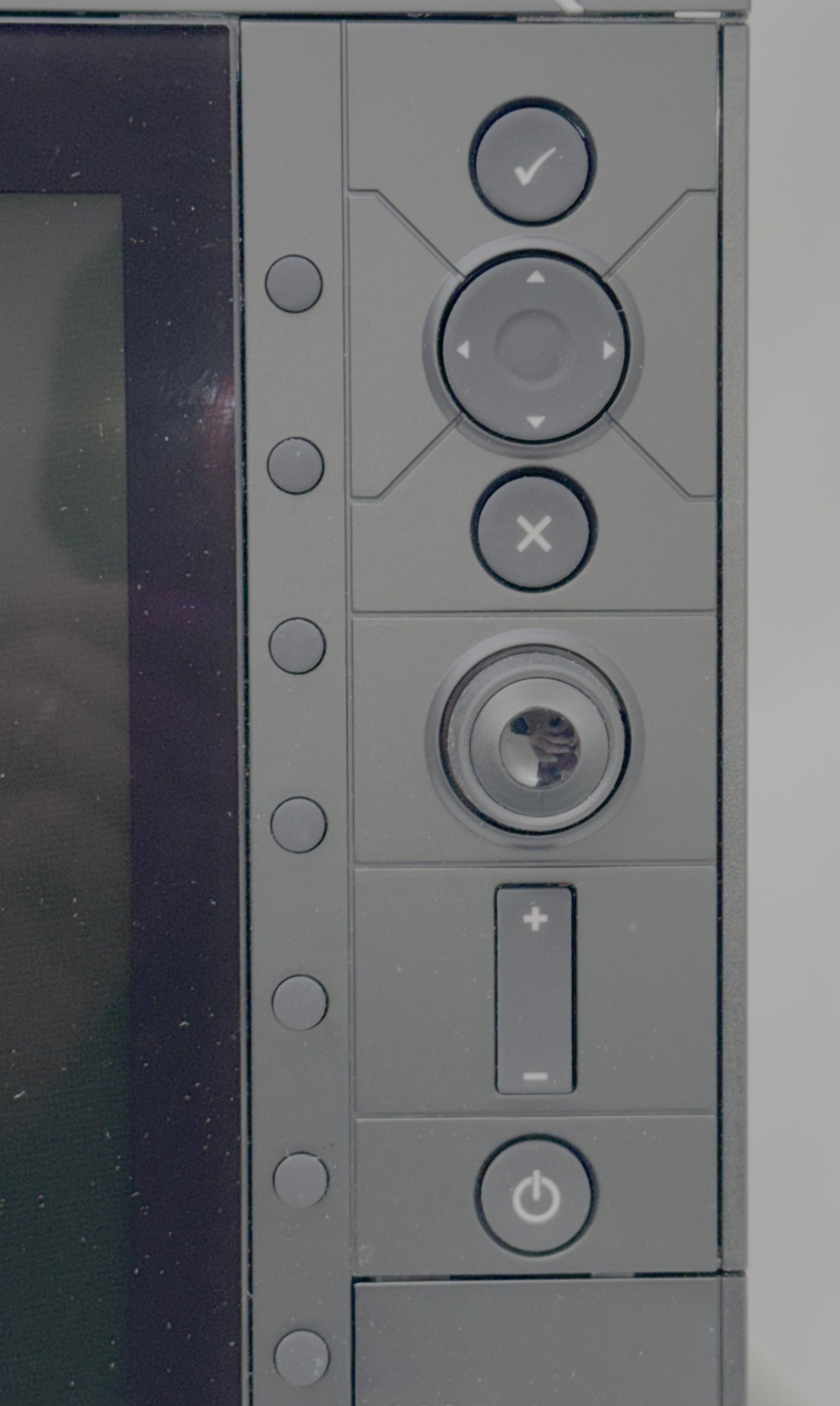 Nice SIMRAD S2009 9" Portrait Commercial Fishfinder