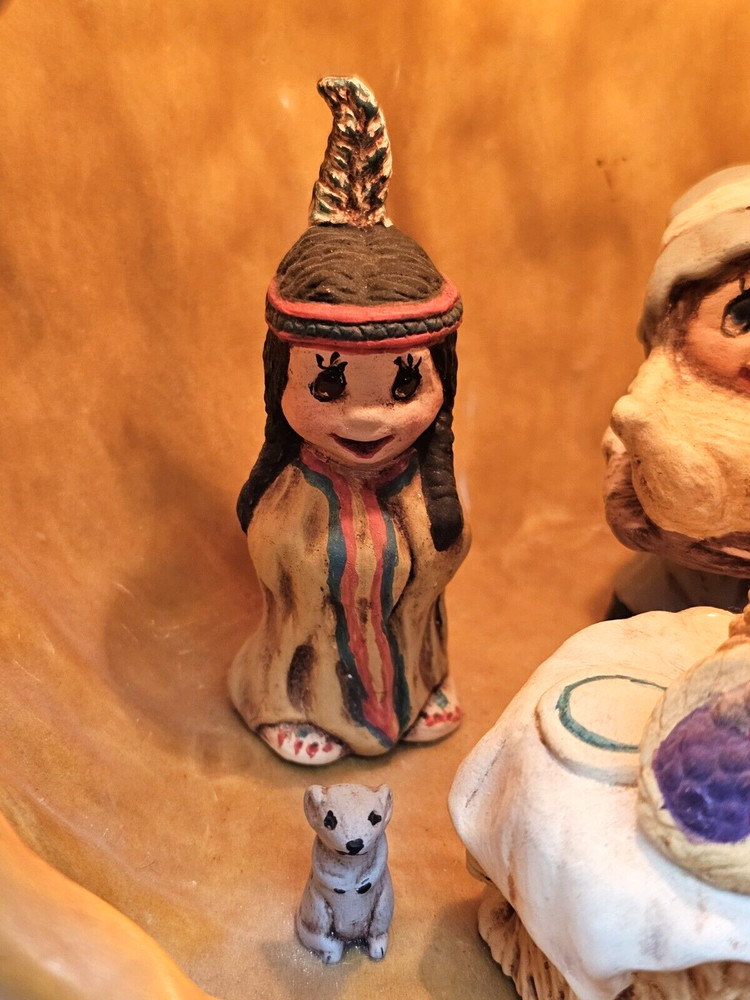 Delora Ceramic Pumpkin w/Thanksgiving Theme