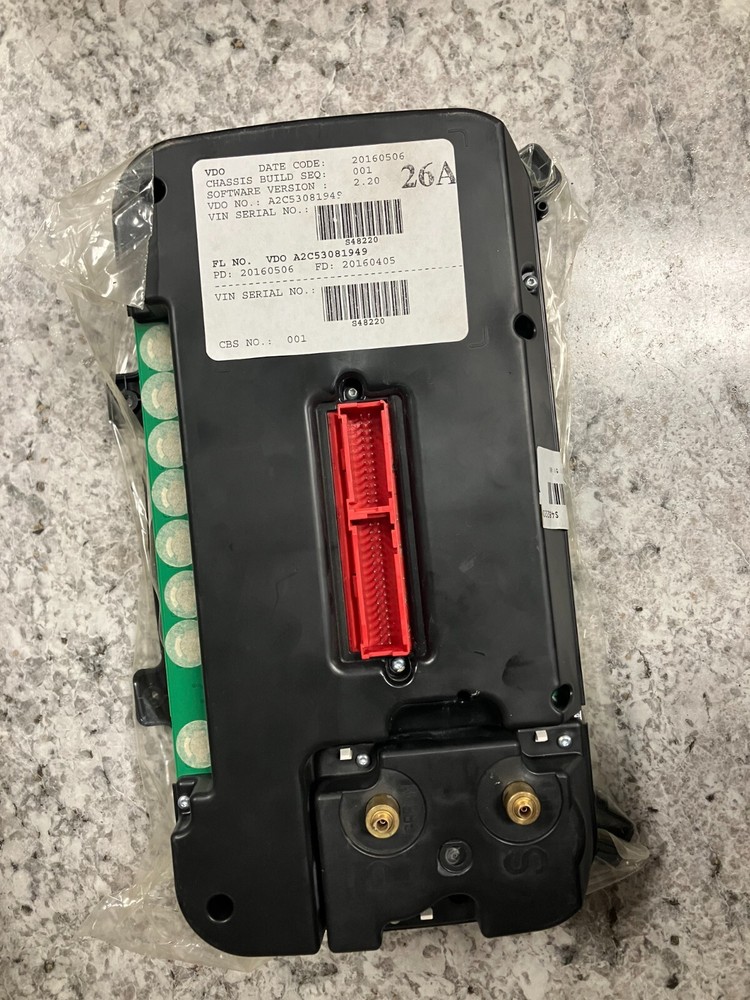 Freightliner instrument cluster panel assembly: VDO-A2C53081949