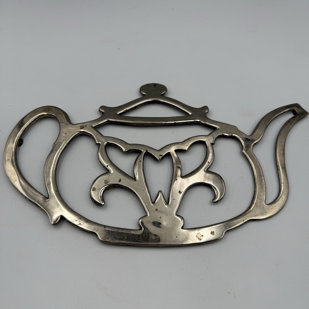 VTG TEAPOT SHAPE TRIVET SILVER PLATED TEA POT-FLAWS
