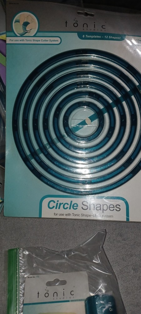 Tonic Studios Shapes Sets Round, Square, Ruler With Cutter Extra Blade Scrapbook