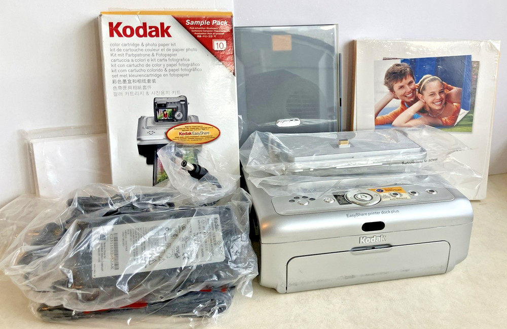 Kodak EasyShare Printer Dock 3 / Printer Tray & 40 Pcs. New Paper / Sample Pack