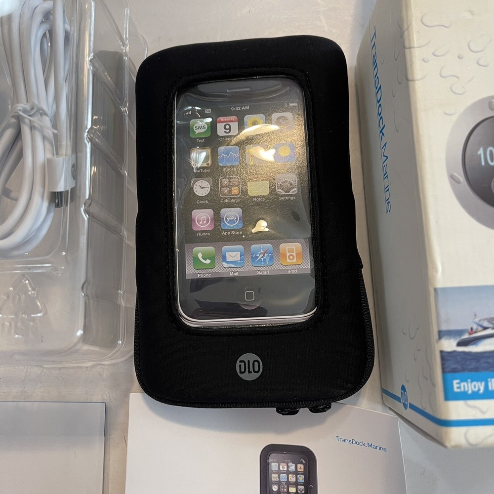 Splash resistant FM transmitter & charger for ipod 32 pin e10