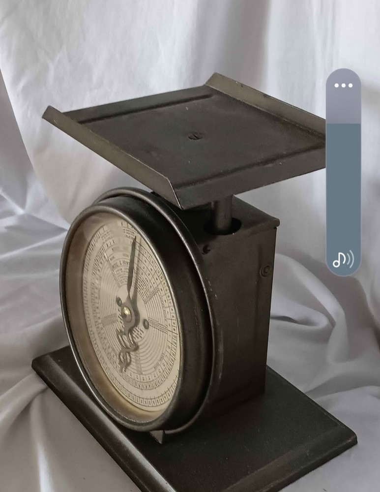 Vintage Postal Scale 8x6x9