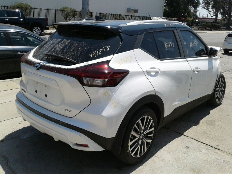 KICKS 2021 Camera/Projector 118354