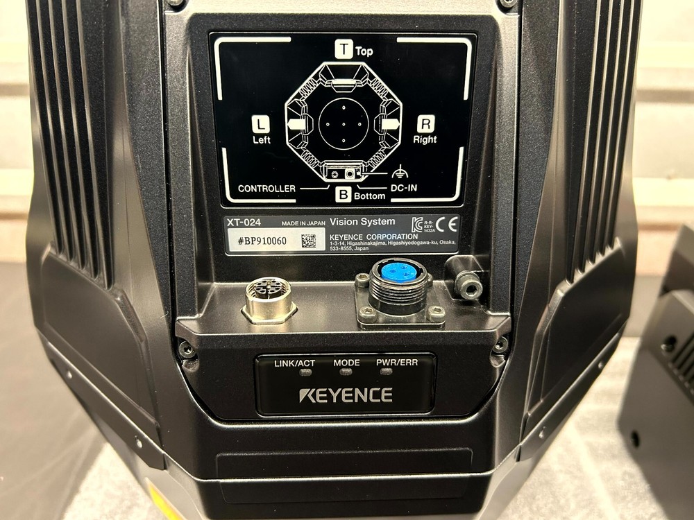 KEYENCE XT-024 Inline 3D Appearance and Dimension Camera unit