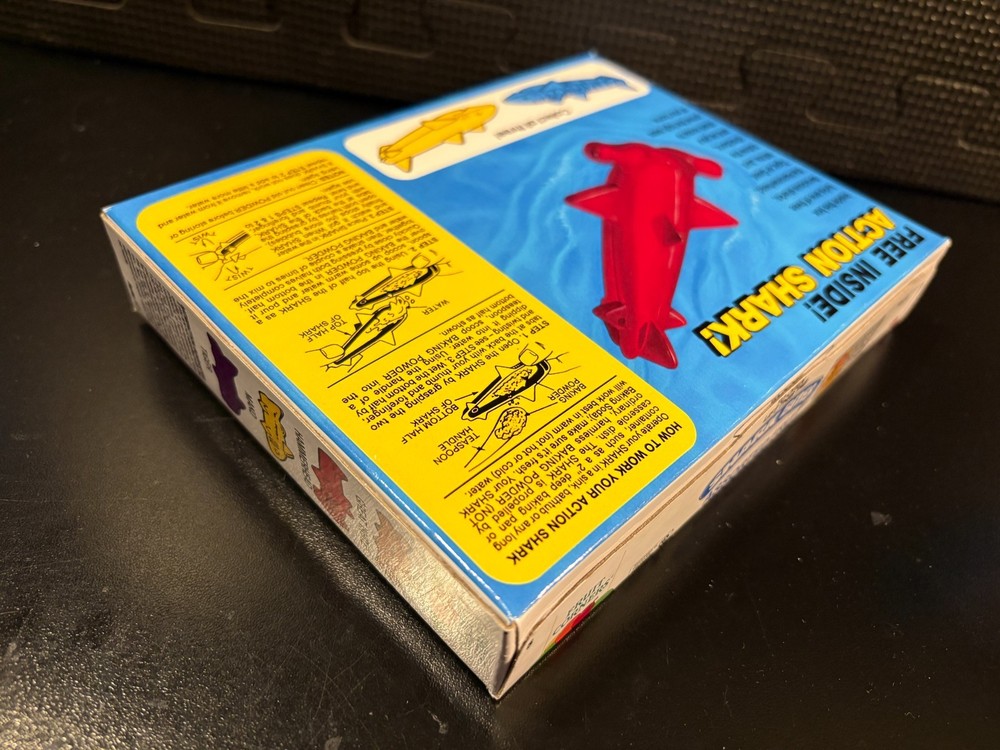 Shark Bites fruit snacks - Empty custom design display box