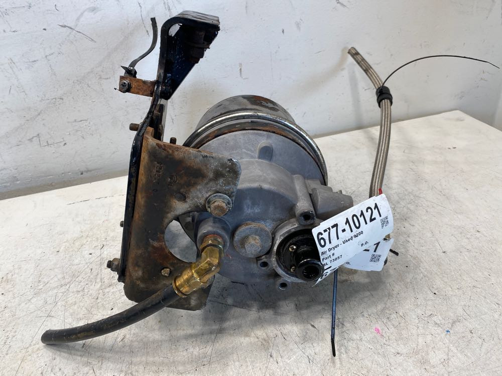 2007 Bendix Air Dryer (677-10121)