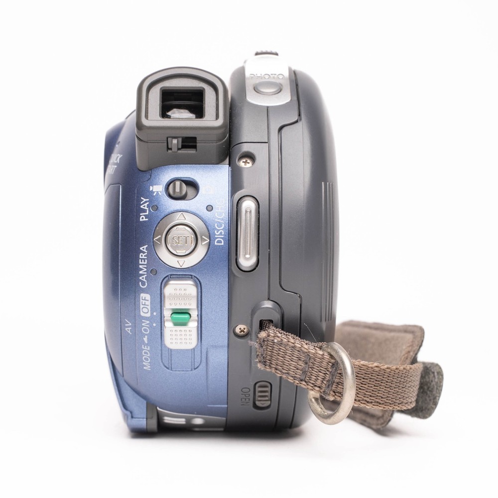 Canon DC210 DVD PAL Camcorder - FULLY FUNCTIONAL