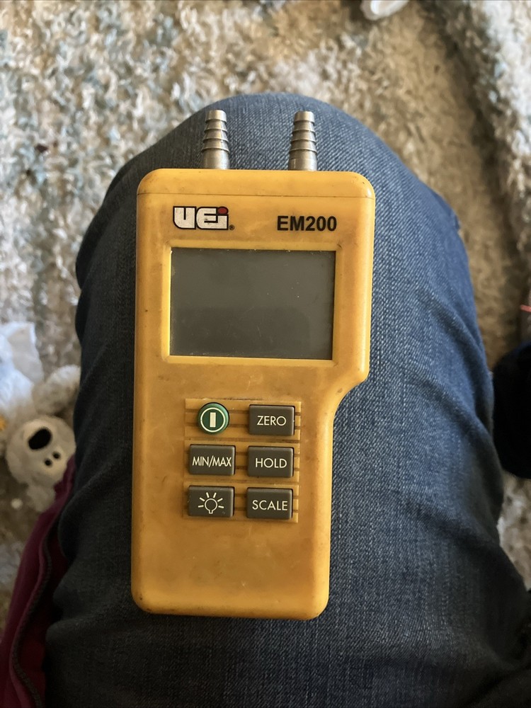 Dual Differential Digital Manometer UEI EM200