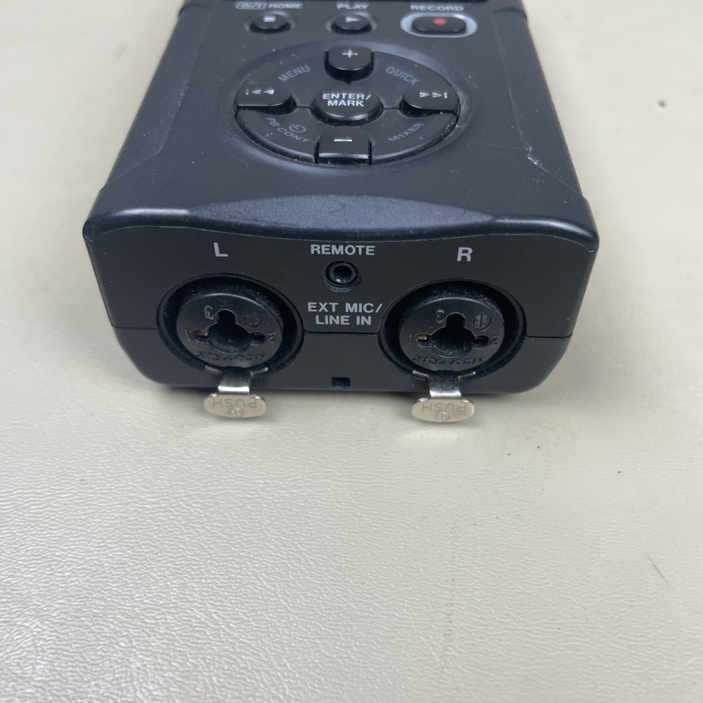 TASCAM DR-40 Linear PCM Digital Recorder