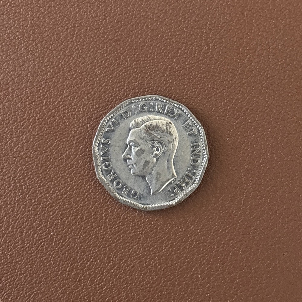 1944 Canada 5 Cents