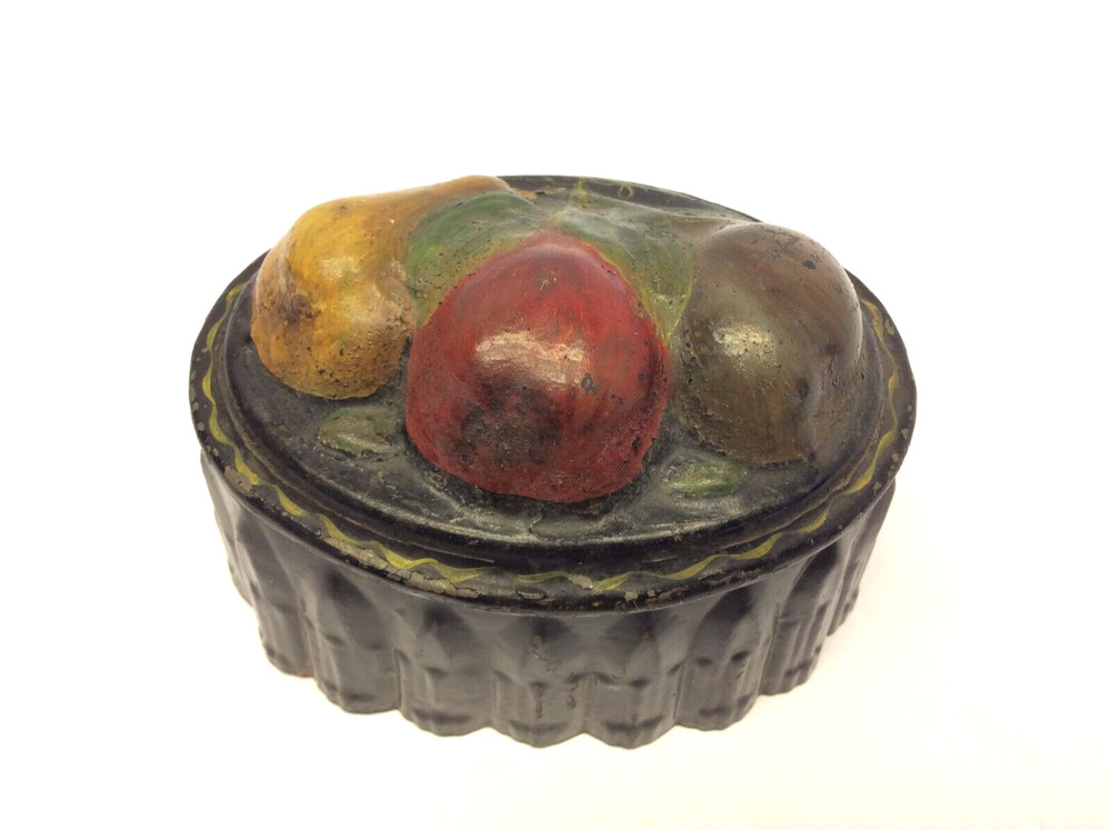Hand Painted Bundt Cake Fruit Mold Decorative Tin Primitive Bakeware