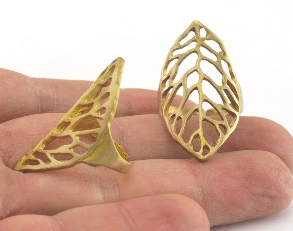 Leaf Shape Adjustable Ring Raw brass (18mm 8US inner size - Adjustable ) OZ591
