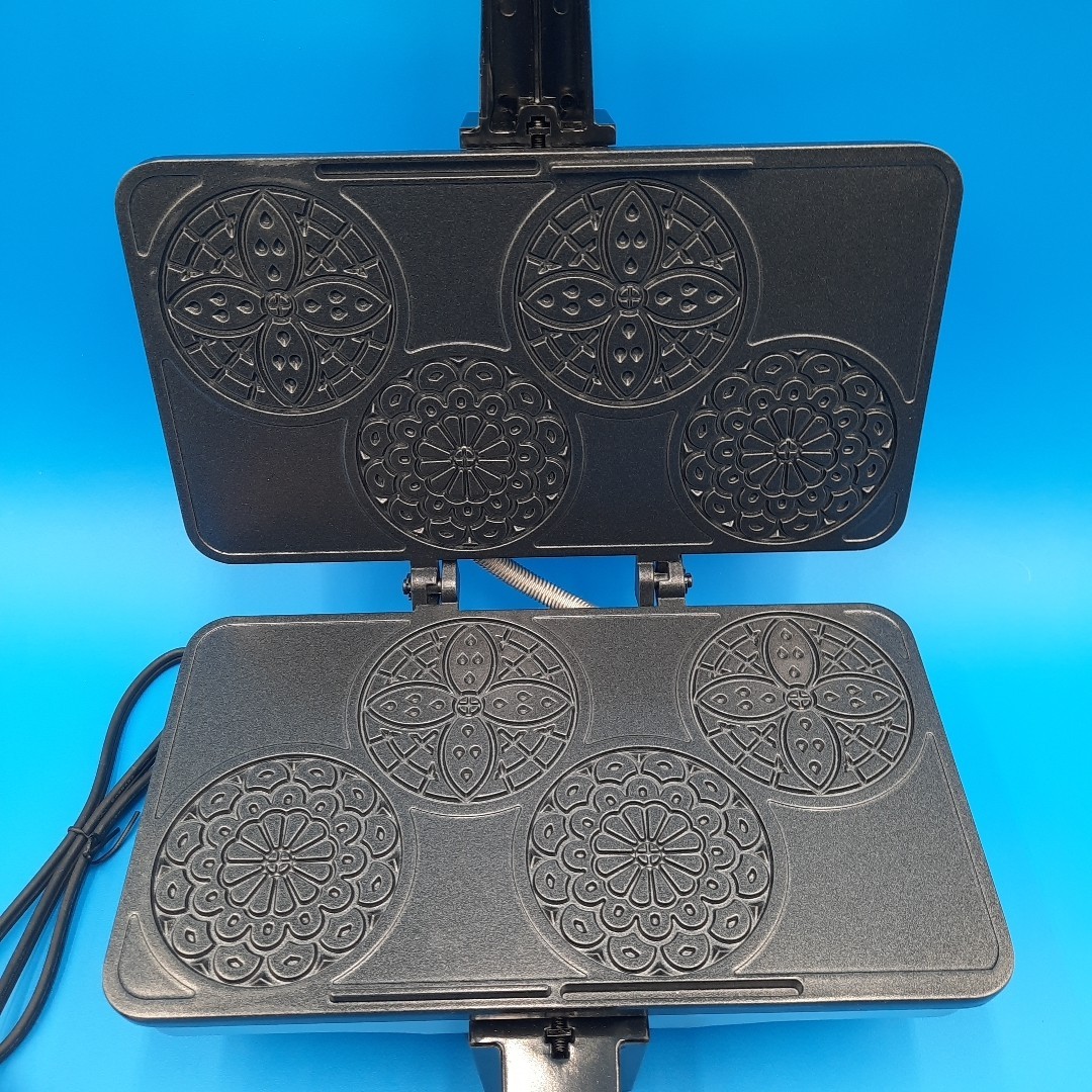 CucinaPro Piccolo Pizzelle Cookie Maker 3 1/4" Mini 220-03 New No Box Non Stick