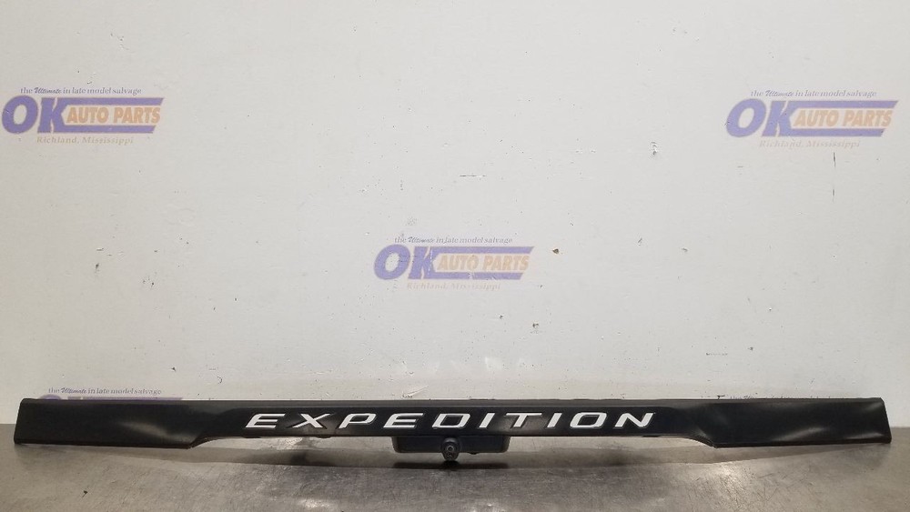 21 FORD EXPEDITION REAR VIEW BACK UP CAMERA WITH FINISH PANEL BLACK