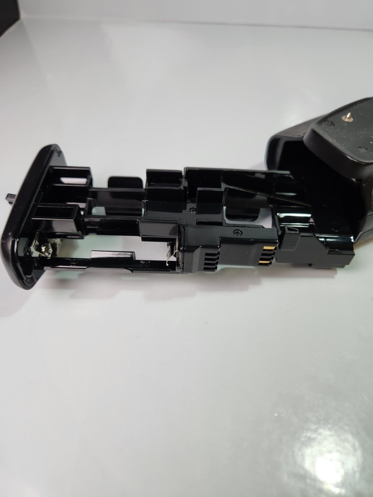 Phottix BG-6D Battery Grip for Canon EOS 6D