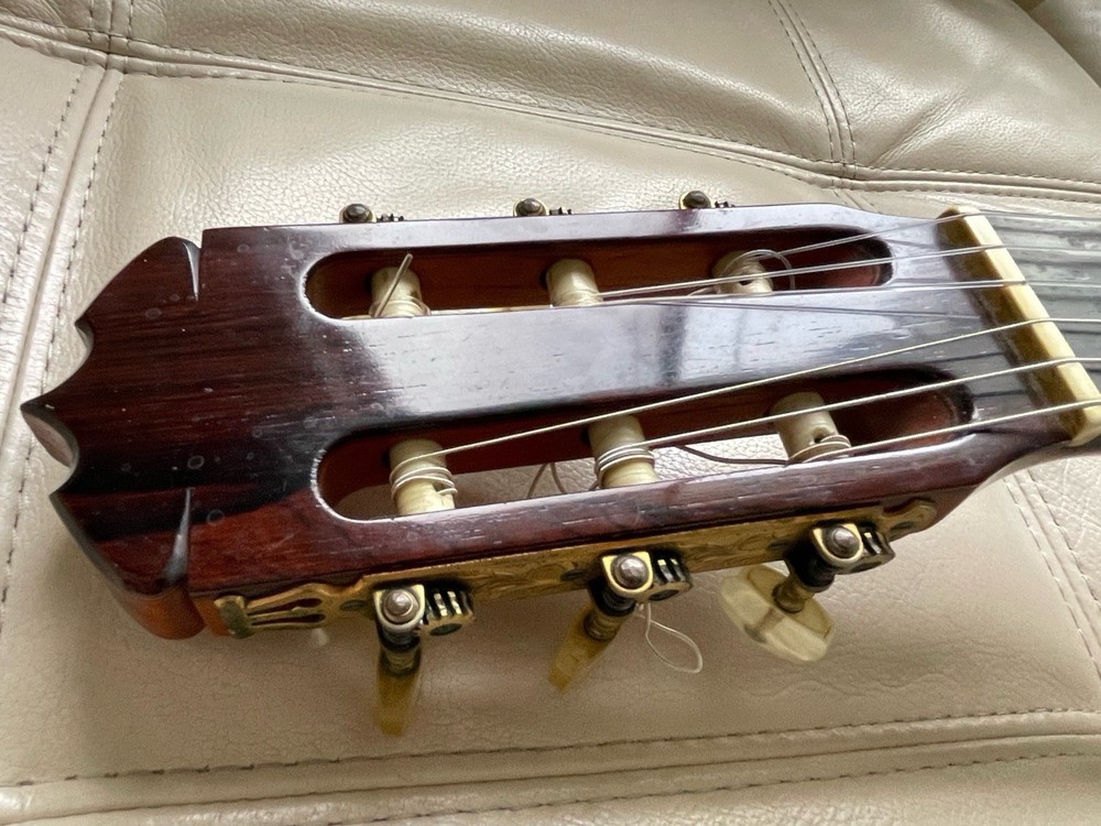 Jose Ramirez 1a classical guitar 1970 A.C. w/case
