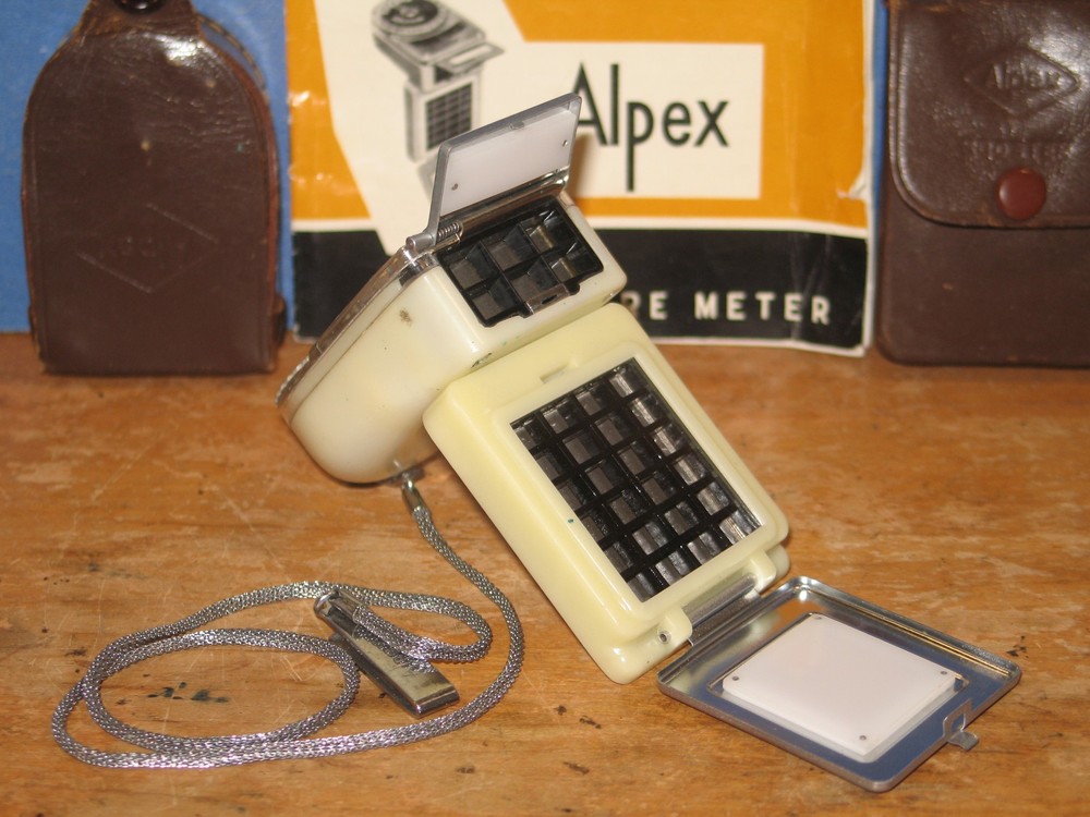 Tested, working. Vintage Alpex Handheld Light Meter & Booster.