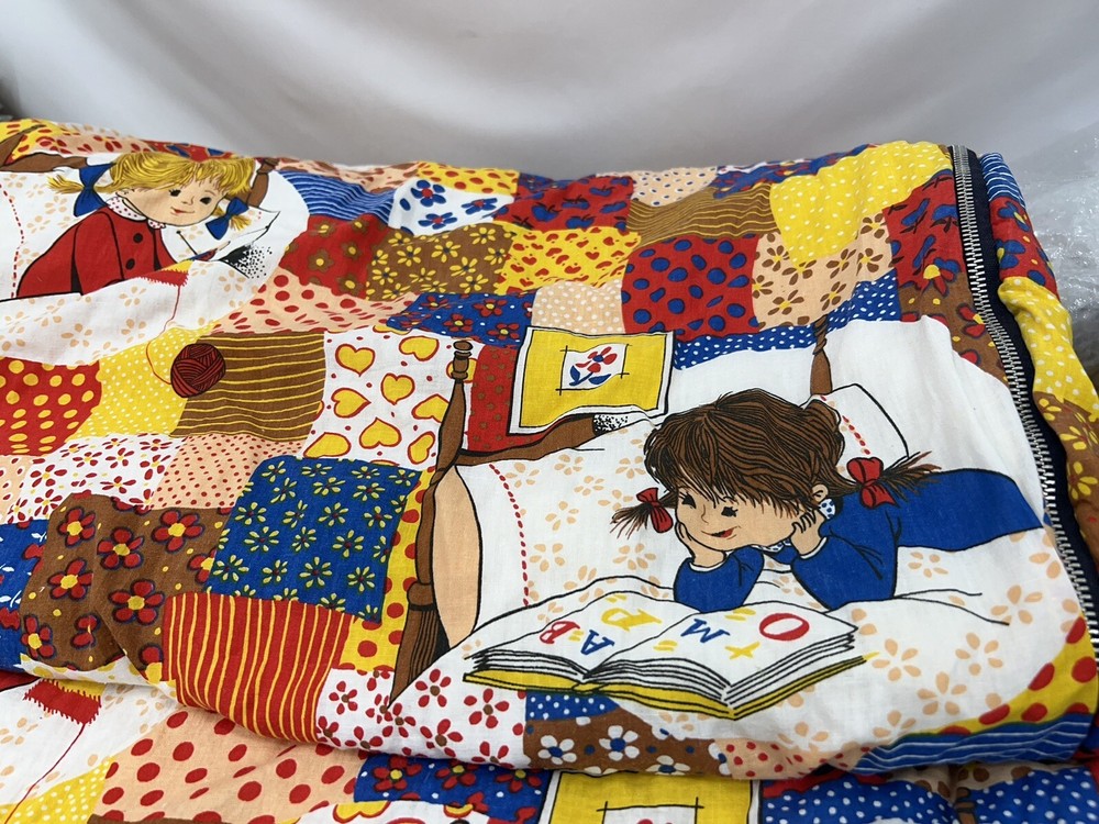 Vintage Read 60s 70s Girls Sleeping Bag Sleepover Quilted Patchwork Pattern