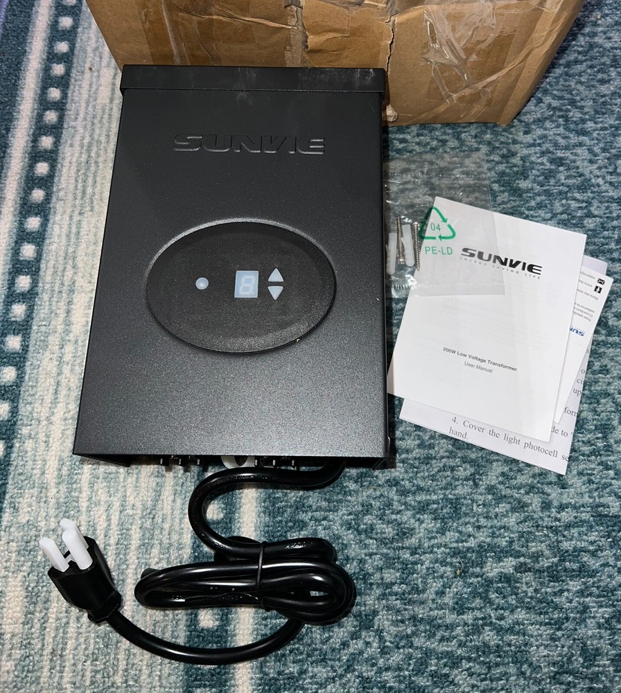 SUNVIE 200W Low Voltage Landscape Lighting Transformer, Timer, Photocell Sensor