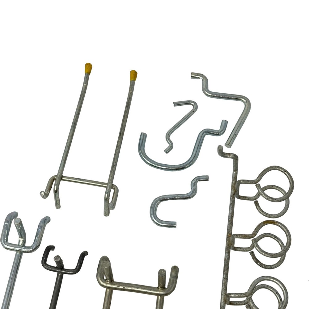 Crawford 1832A Locking PEG Hooks 32 pcs in Pack
