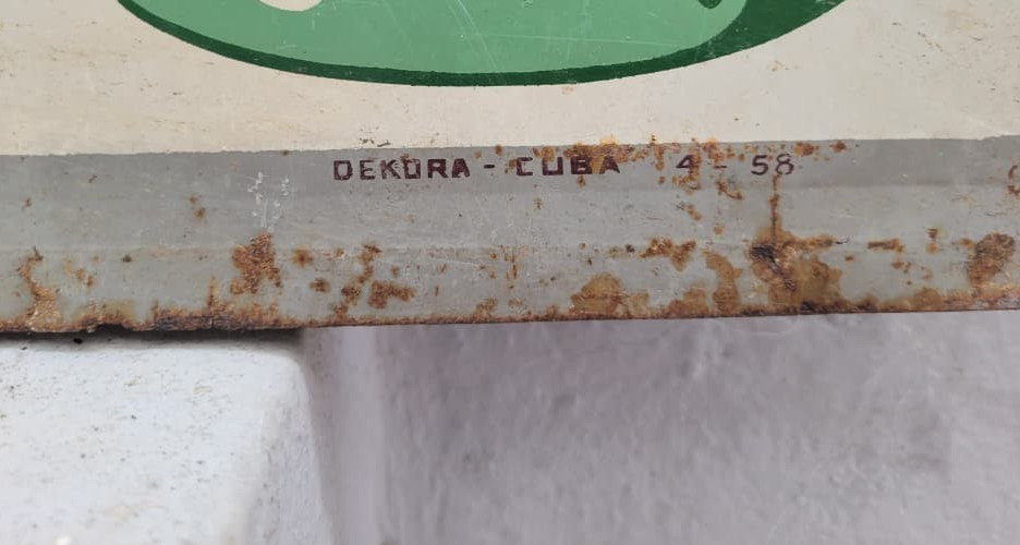 RARE EARLY COCA COLA PAINTER SIGN TOME BIEN FRIA COLD SPANISH 28x20 INCHES