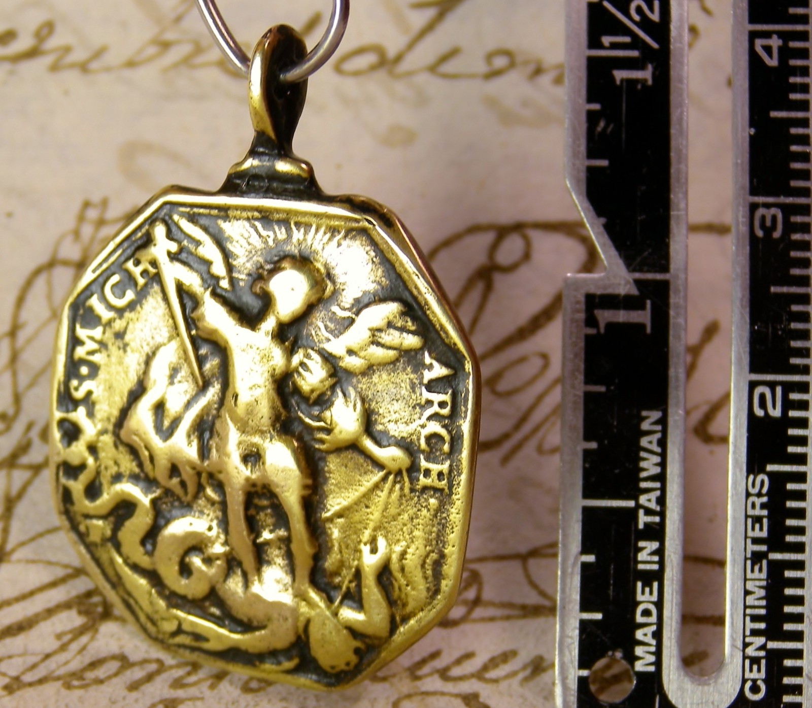 ANTIQUE 17TH CENTURY ST. MICHAEL MOTHER MARY BABY JESUS LORETO PILGRIMAGE MEDAL