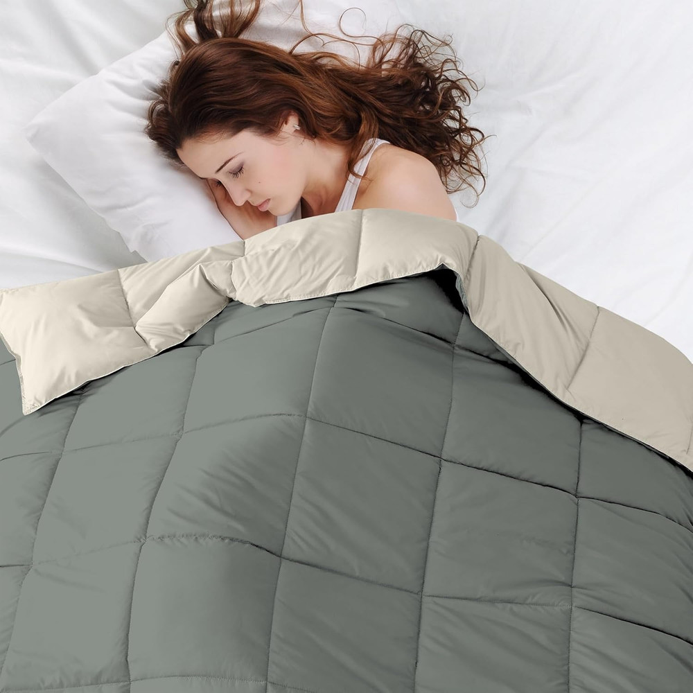 Modern Threads down Alternative Reversible Comforter Sage Green/Cream Queen