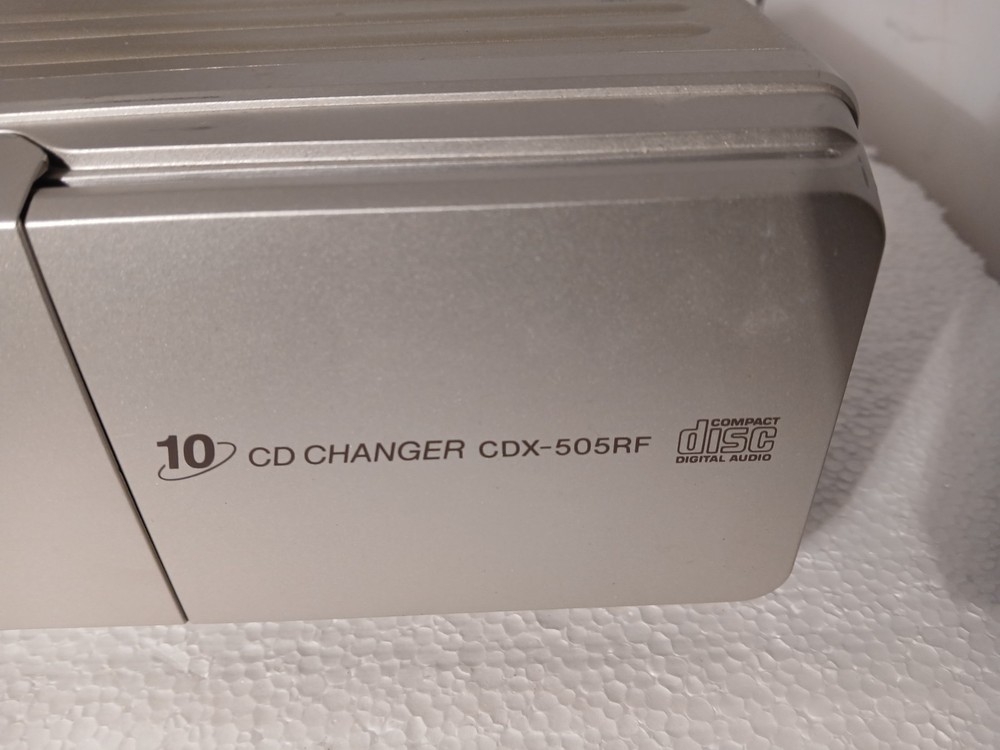 Vintage Sony 10 CD Changer CDX-505RF Untested