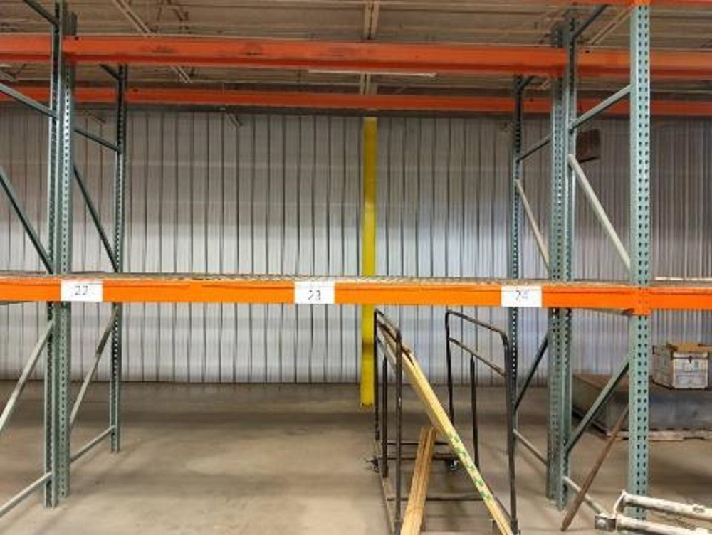 Green Uprights for pallet rack