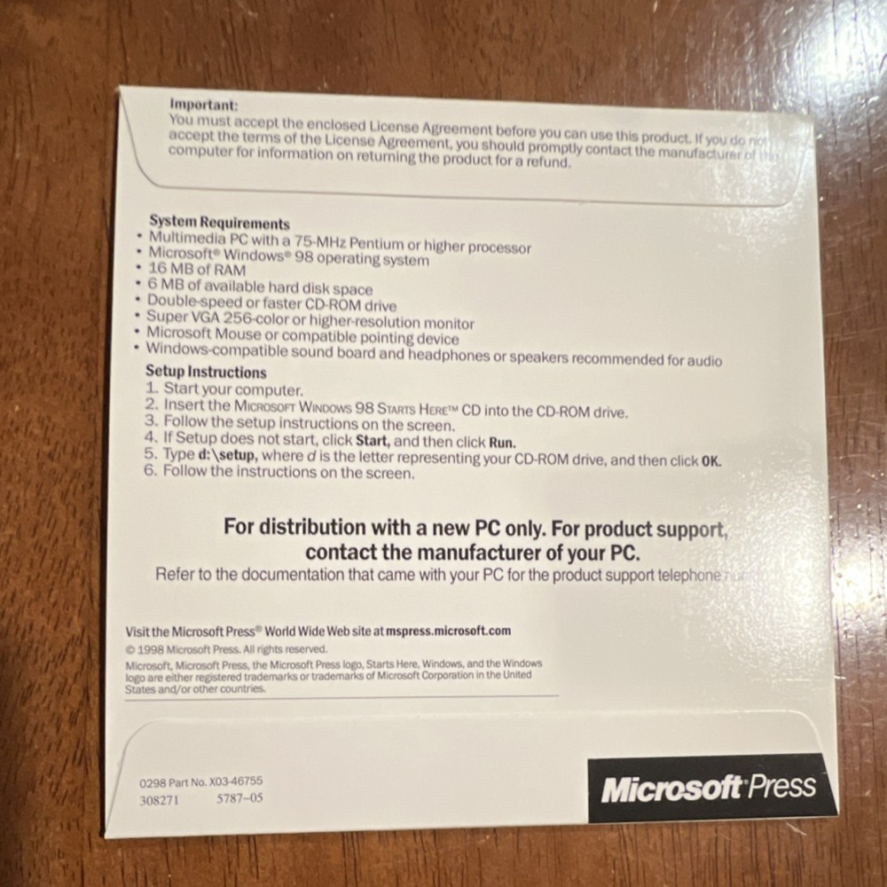 Microsoft Windows 98 Second Edition CD PLUS98 OS and Win98 Starts Here