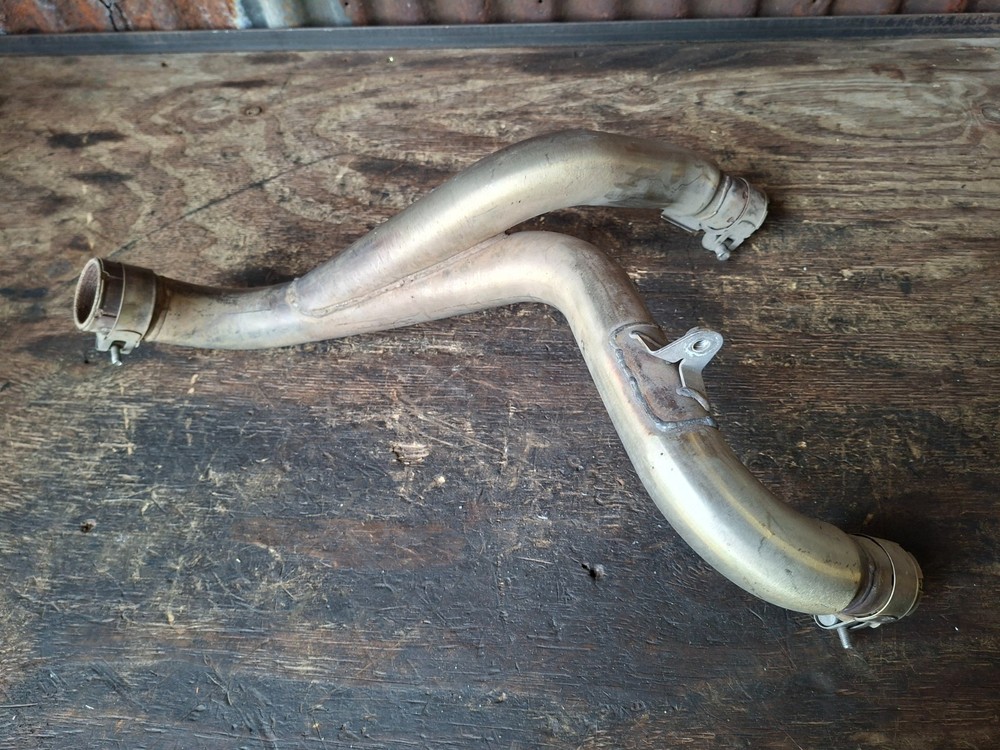 Triumph Speed Triple 1050 - Exhaust Link Pipe