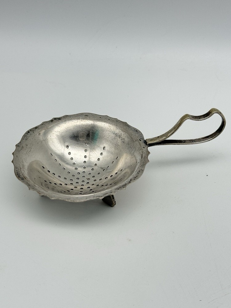 VINTAGE Tea Strainer Silverplate 3 Legged Handled ESTATE FIND