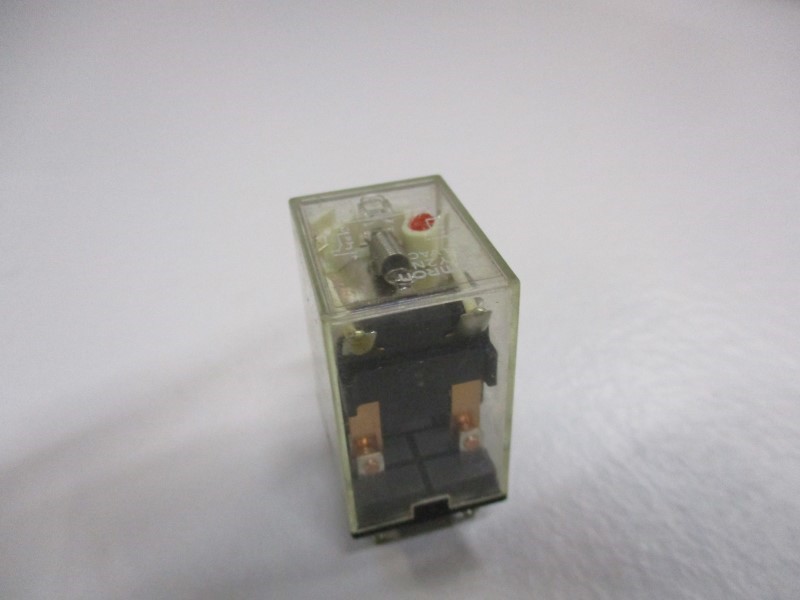 OMRON MY2N RELAY 24VAC UNMP