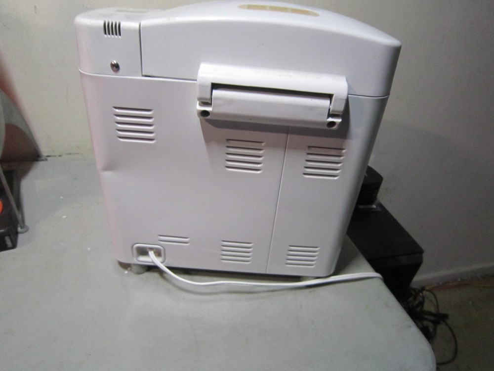 Working Breadman Plus TR800 Bread Maker Machine FREESHIP