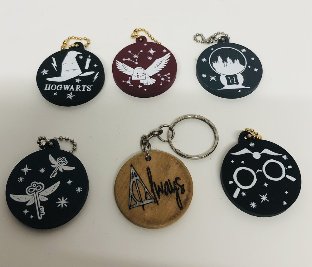 Harry Potter Bundle, Stretchy Bracelets, Button Badges, & Keychains X 17 Items